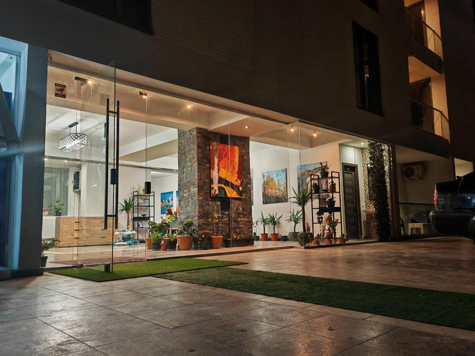 White Boutique Hotel- אפורי נורד מראה חיצוני תמונה