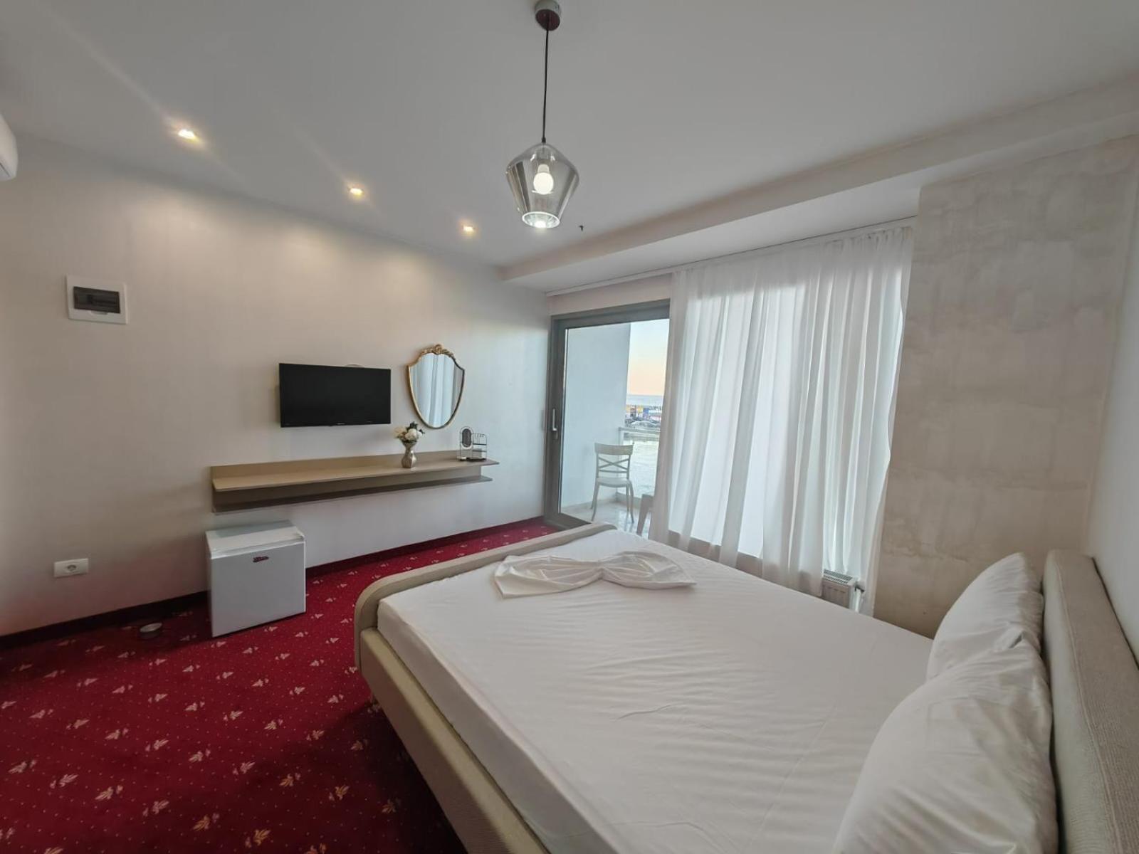 White Boutique Hotel- אפורי נורד מראה חיצוני תמונה