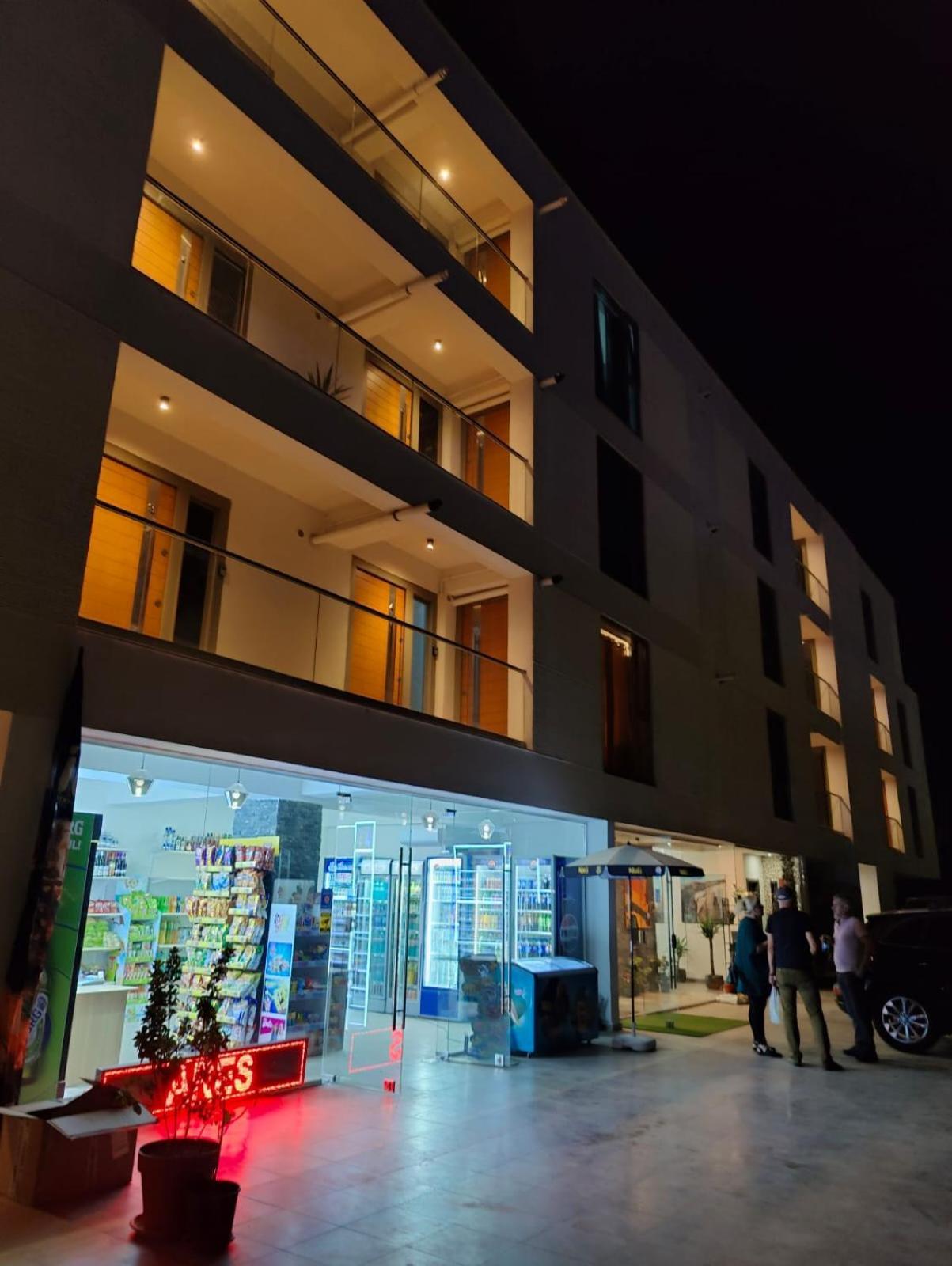 White Boutique Hotel- אפורי נורד מראה חיצוני תמונה