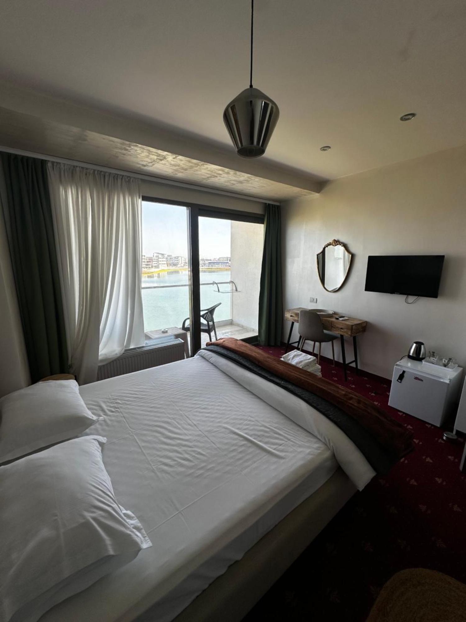 White Boutique Hotel- אפורי נורד מראה חיצוני תמונה