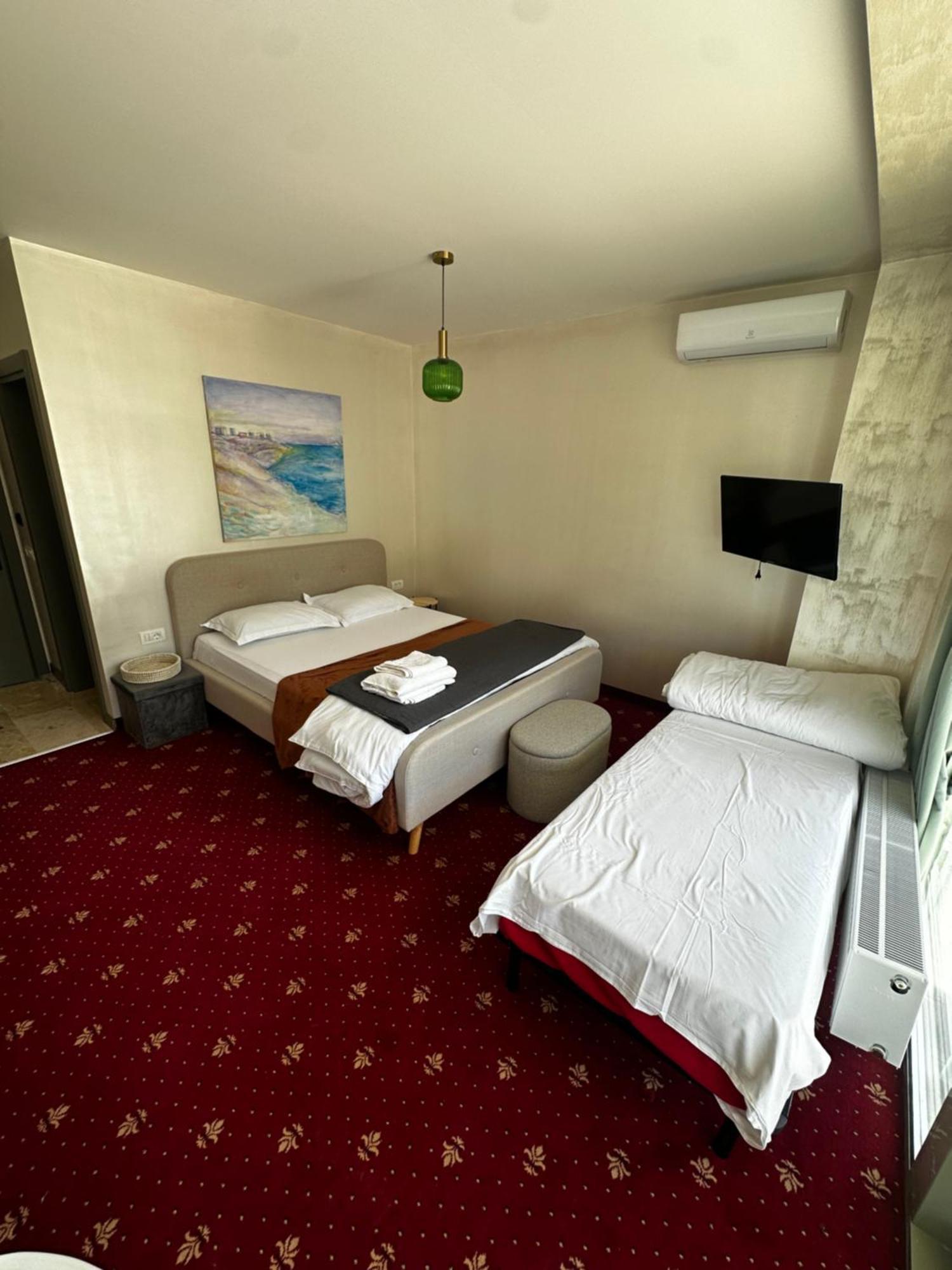 White Boutique Hotel- אפורי נורד מראה חיצוני תמונה